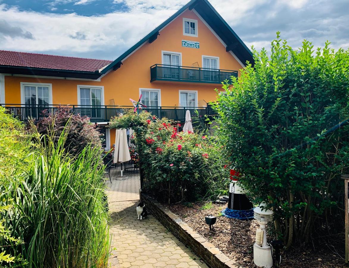 Landhotel Erhardt バート・ヴァルタースドルフ エクステリア 写真